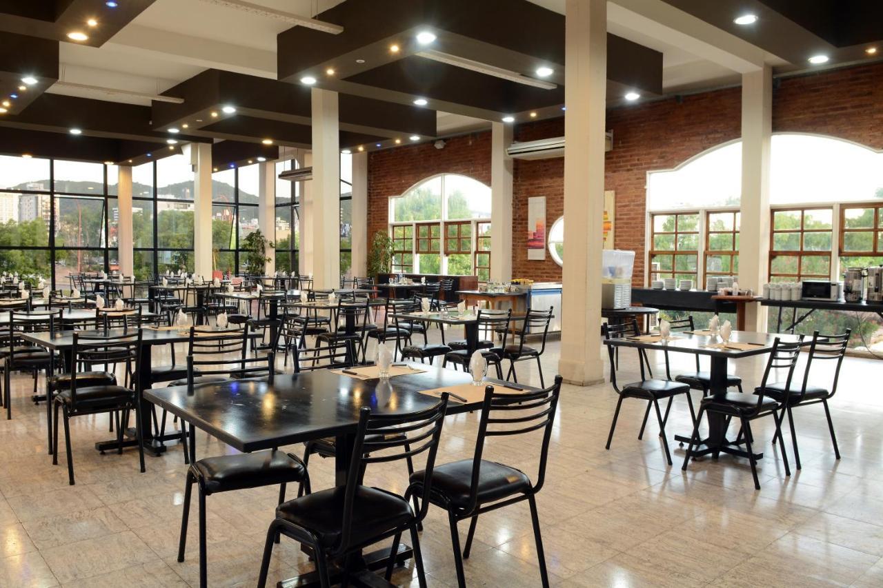 Hotel El Condado Villa Carlos Paz Dış mekan fotoğraf