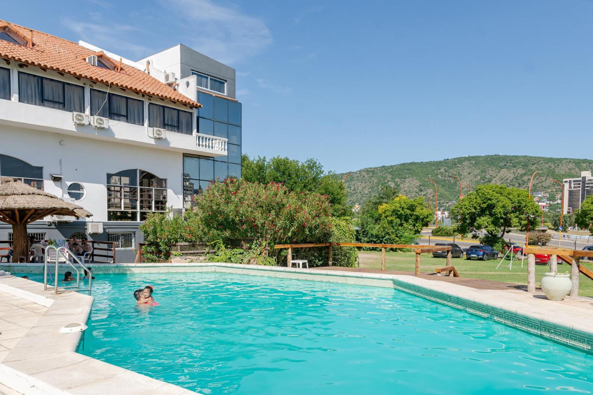 Hotel El Condado Villa Carlos Paz Dış mekan fotoğraf